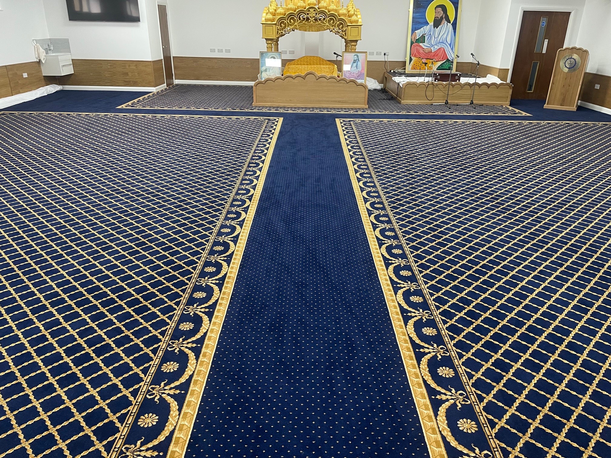 Exquisite Bespoke Carpets For Bradford Temple Wilton